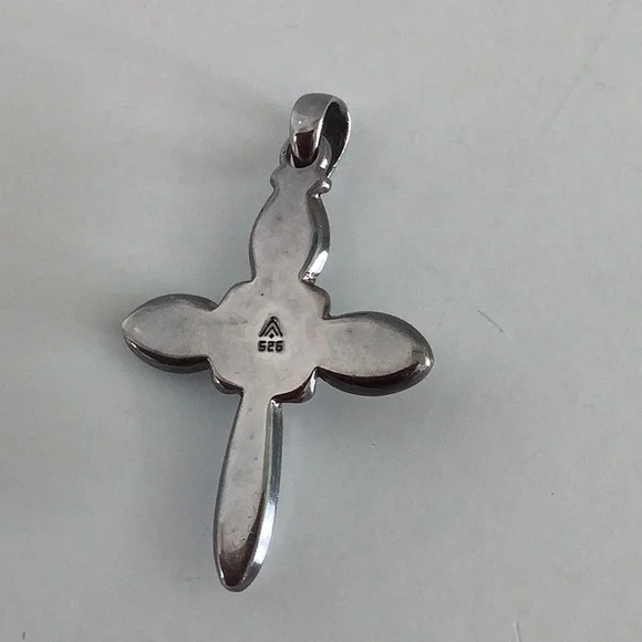 Silpada Sterling Silver Cross Pendant with Pearl Center - Picture 2 of 2